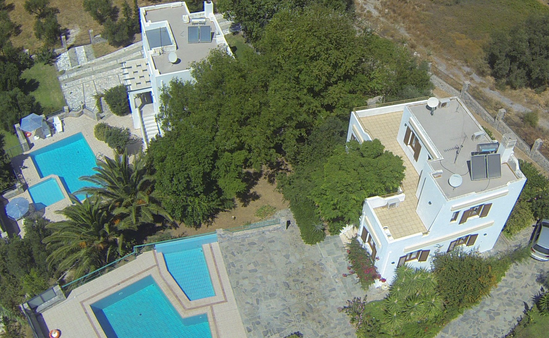 Plakias Villas Thymari & Anemos (aerial).JPG